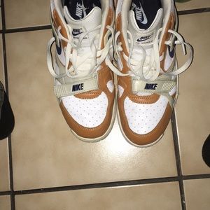 (Do the right thing) air trainer III